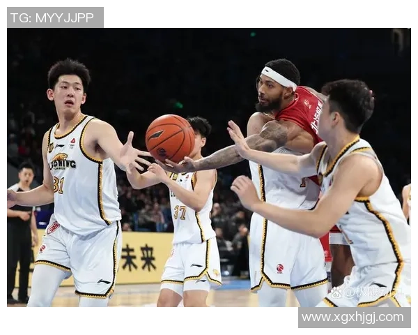 深入分析北京篮球队中路突破战术的特点与应用策略